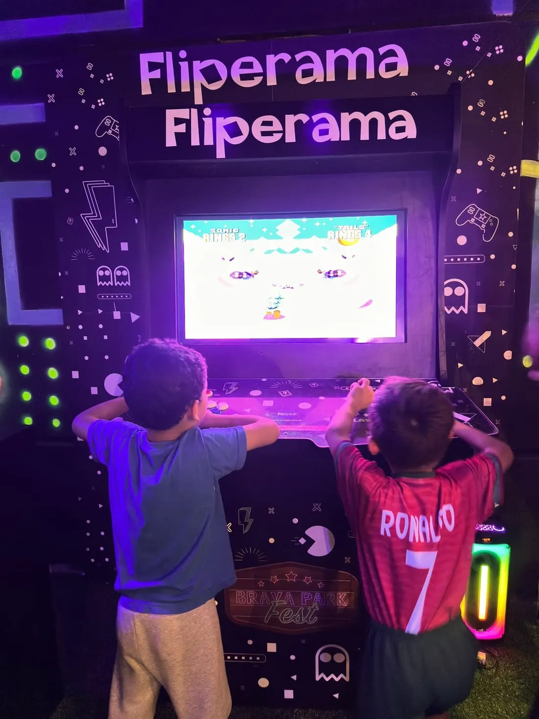 Fliperama no Brava Park Fest São Vicente